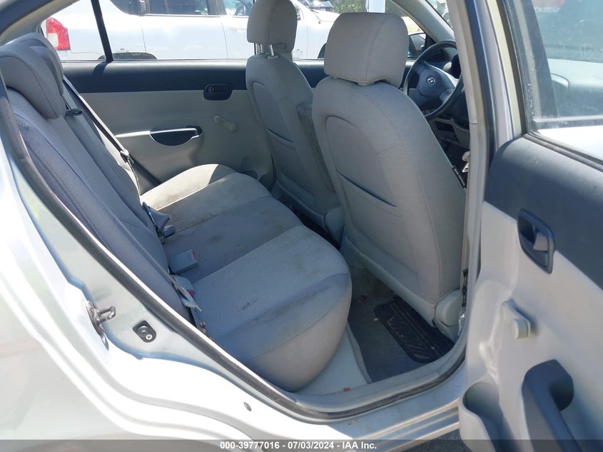 2006 Hyundai Accent Gls VIN: KMHCN46C66U038370 Lot: 39777016