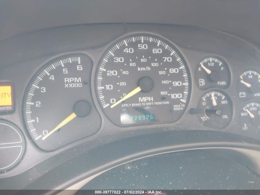 2000 Chevrolet Tahoe All New Ls VIN: 1GNEK13TXYJ202031 Lot: 39777022