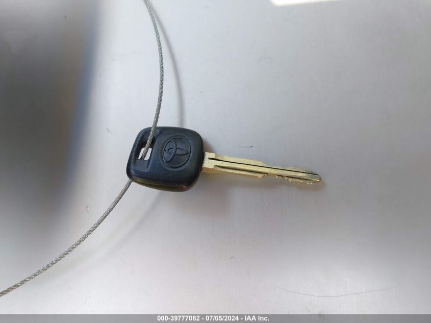 2005 Toyota Camry Le VIN: JTDBE32KX53026038 Lot: 39777082