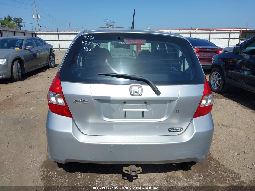 2007 Honda Fit VIN: JHMGD38437S819335 Lot: 39777195
