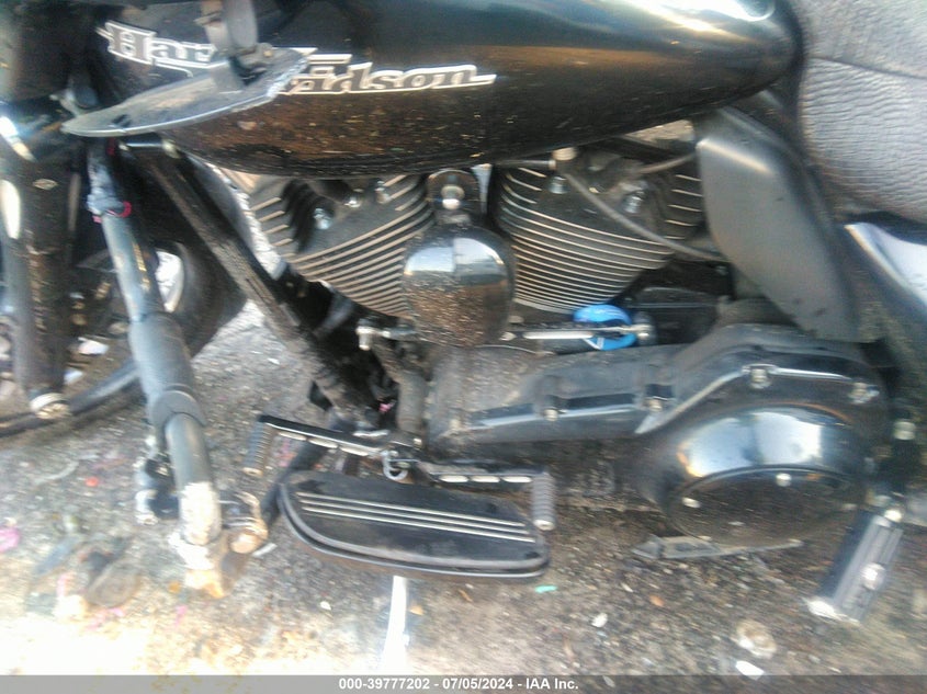 2014 HARLEY-DAVIDSON FLHXS STREET GLIDE SPECIAL - 1HD1KRM12EB626066