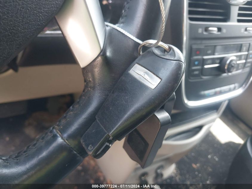 2013 Chrysler Town & Country Touring VIN: 2C4RC1BG0DR652823 Lot: 39777224