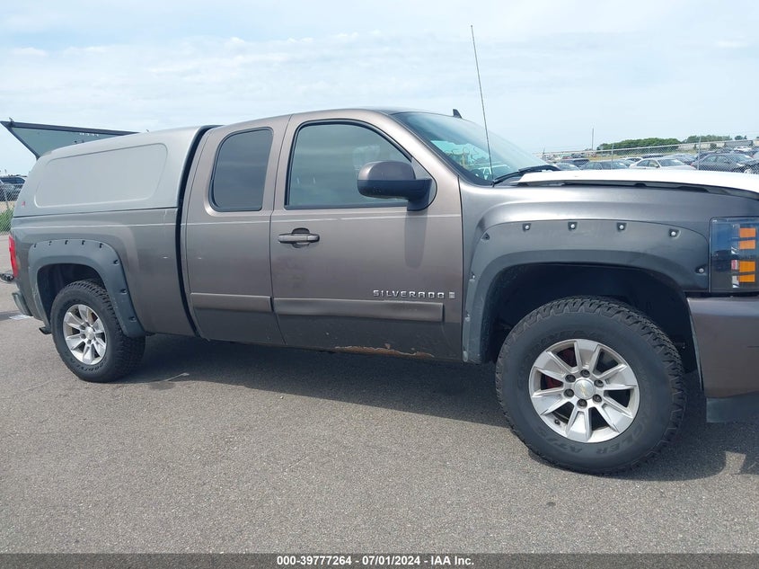 2008 Chevrolet Silverado 1500 Ltz VIN: 1GCEK19098Z128575 Lot: 39777264