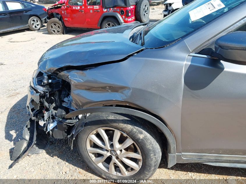 2017 Nissan Rogue S/Sv VIN: KNMAT2MT5HP605498 Lot: 39777271