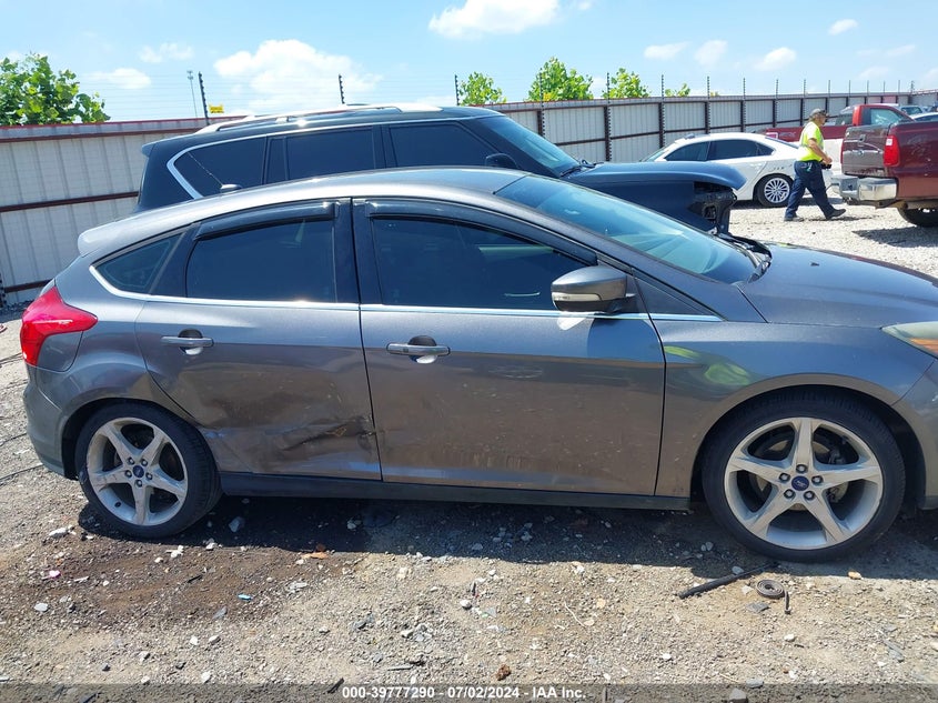 2014 Ford Focus Titanium VIN: 1FADP3N25EL410233 Lot: 39777290