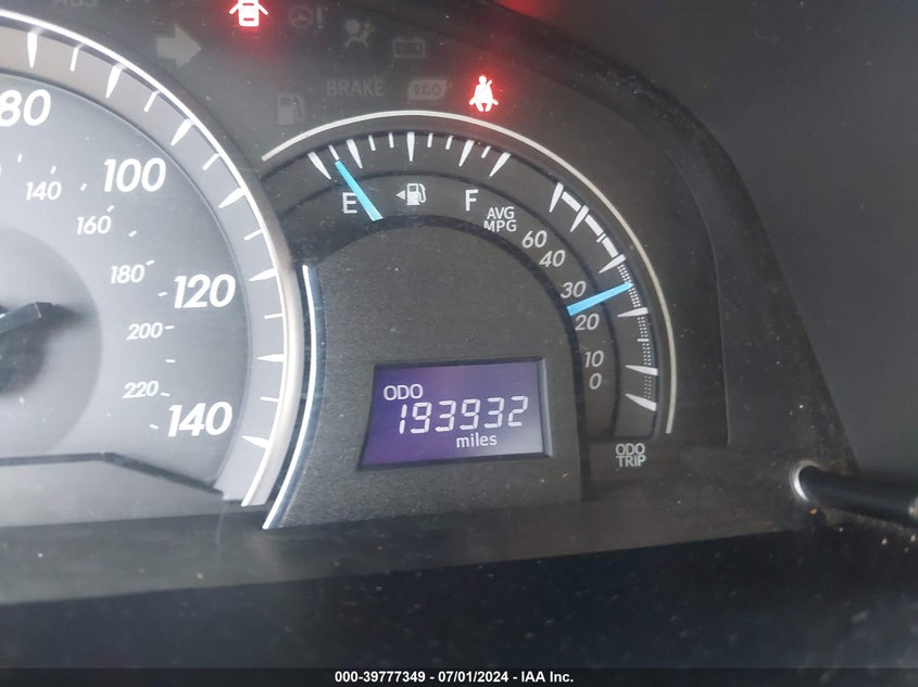 2015 Toyota Camry Le VIN: 4T4BF1FK8FR515613 Lot: 39777349