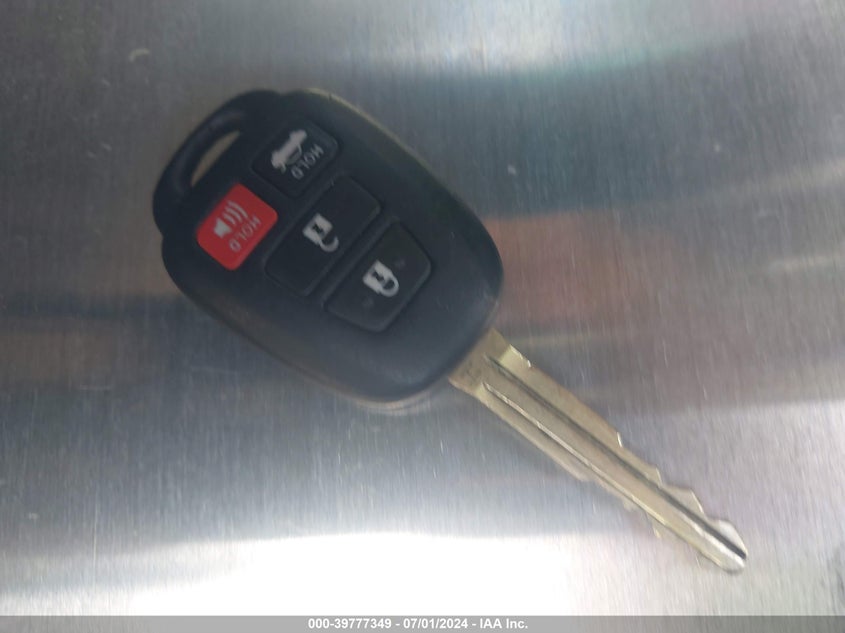 2015 Toyota Camry Le VIN: 4T4BF1FK8FR515613 Lot: 39777349