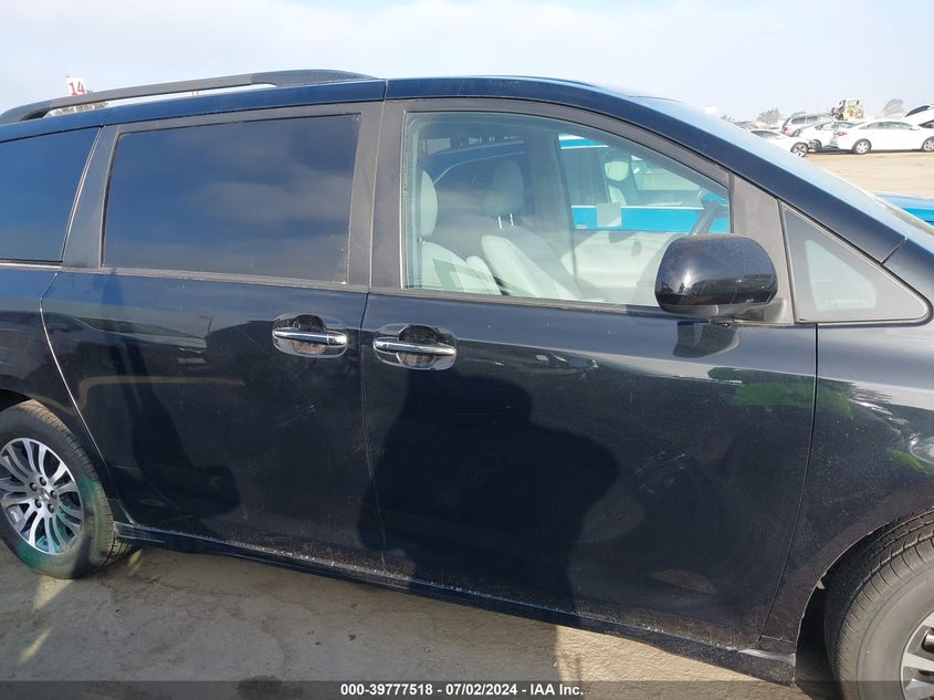 2020 Toyota Sienna Xle VIN: 5TDYZ3DC2LS031427 Lot: 39777518