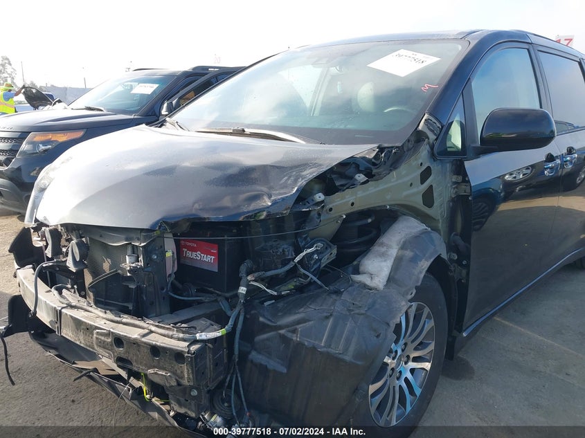 2020 Toyota Sienna Xle VIN: 5TDYZ3DC2LS031427 Lot: 39777518