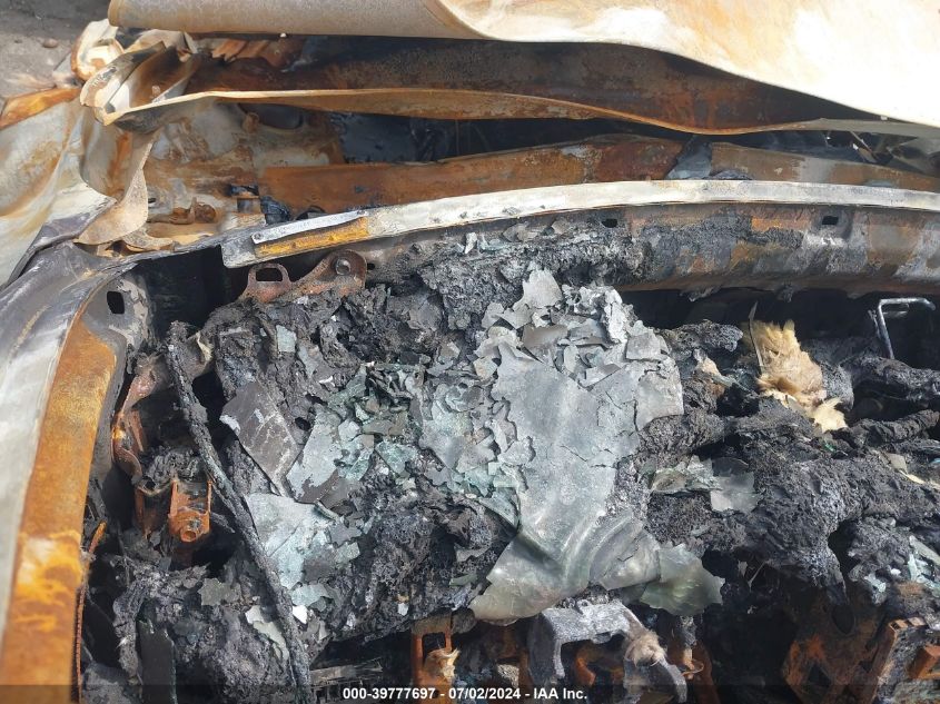 2000 Toyota Avalon Xl/Xls VIN: 4T1BF28B3YU050335 Lot: 39777697