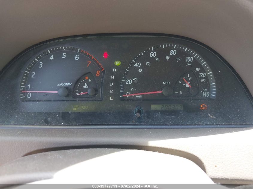 2003 Toyota Camry Le VIN: 4T1BE32K33U725613 Lot: 39777711