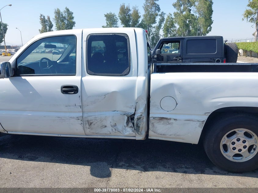 2000 Chevrolet Silverado 1500 Ls VIN: 2GCEC19V5Y1368062 Lot: 39778083