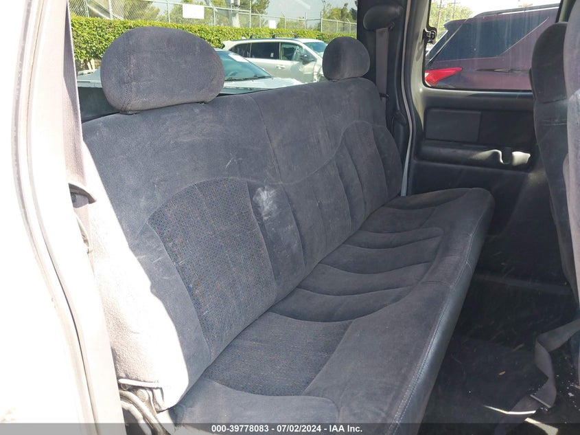 2000 Chevrolet Silverado 1500 Ls VIN: 2GCEC19V5Y1368062 Lot: 39778083