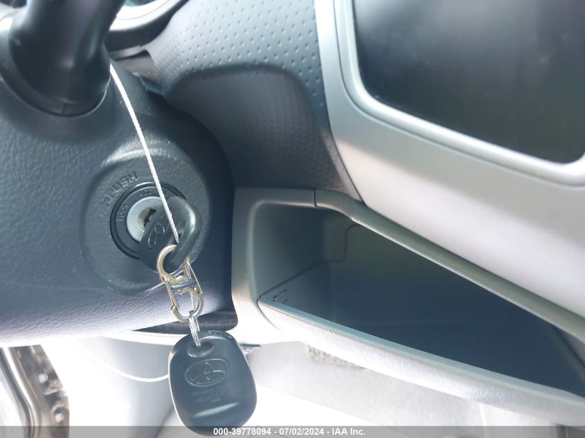 2010 Toyota Tacoma Prerunner V6 VIN: 5TEJU4GN0AZ695776 Lot: 39778094