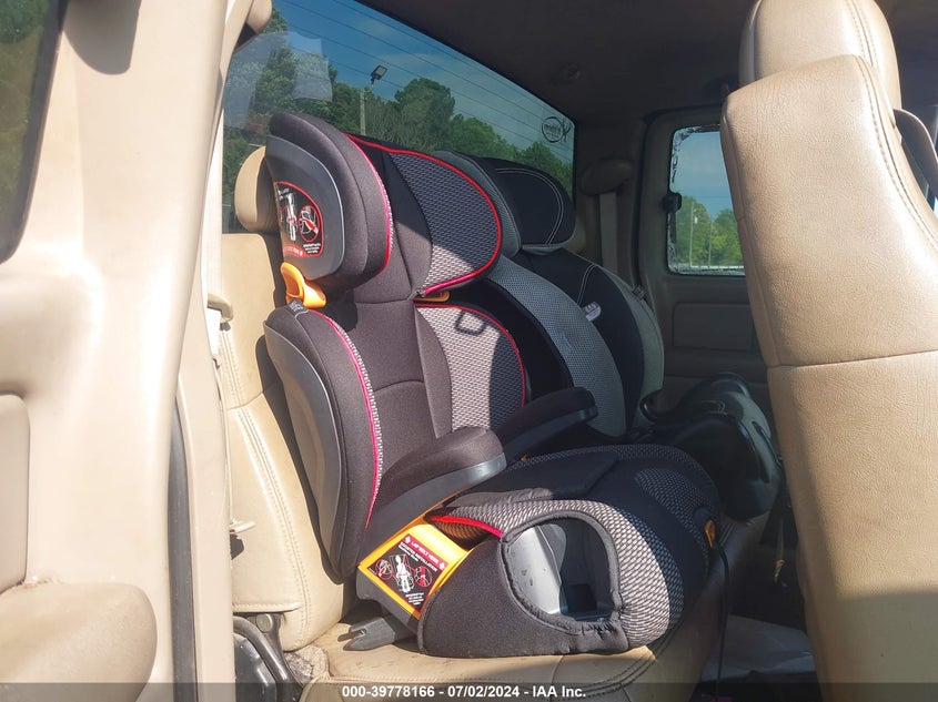 2002 Chevrolet Silverado K1500 VIN: 2GCEK19T721372364 Lot: 39778166