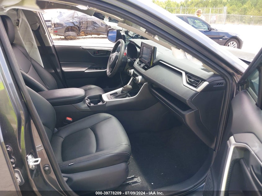 2021 TOYOTA RAV4 LE - 2T3K1RFV8MC133752