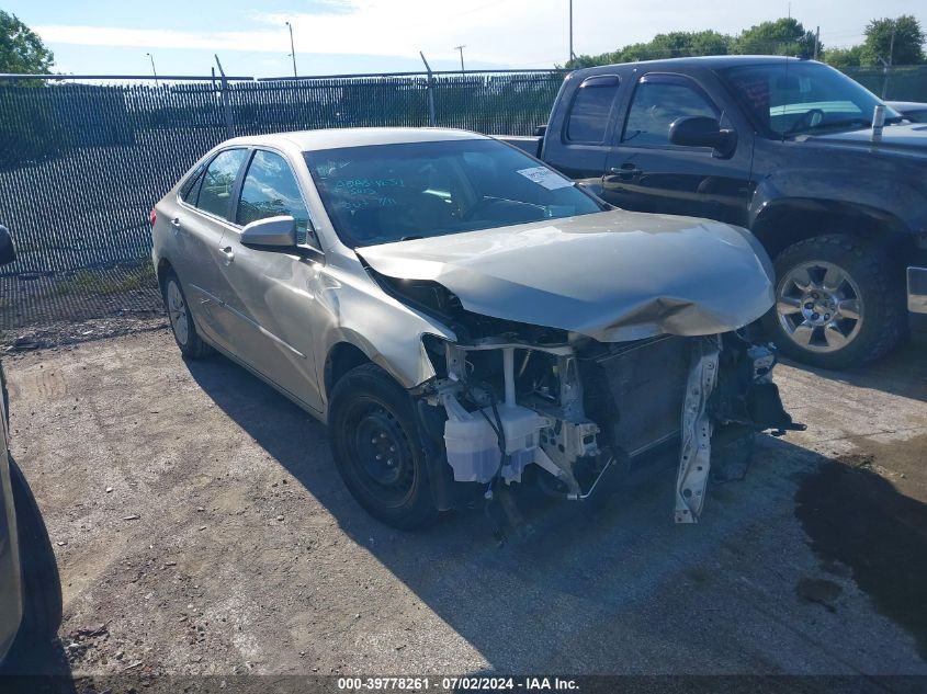 4T1BF1FK7HU720482 2017 TOYOTA CAMRY - Image 1