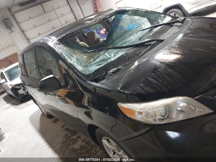 2011 Toyota Sienna Base V6 VIN: 5TDZK3DC7BS127528 Lot: 39778301