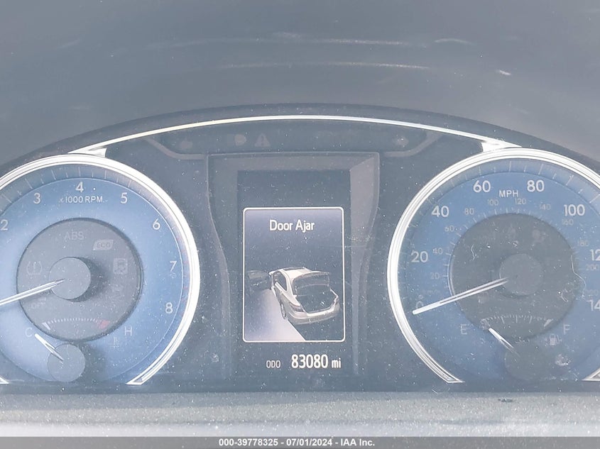 2016 Toyota Camry Le VIN: 4T1BF1FK3GU577822 Lot: 39778325