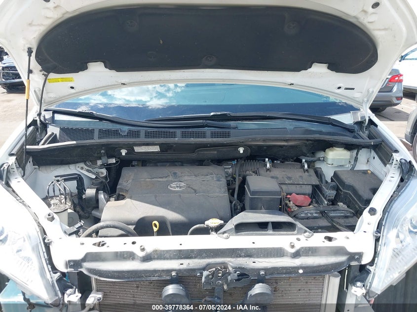 2015 Toyota Sienna Le 8 Passenger VIN: 5TDKK3DC8FS582606 Lot: 39778364