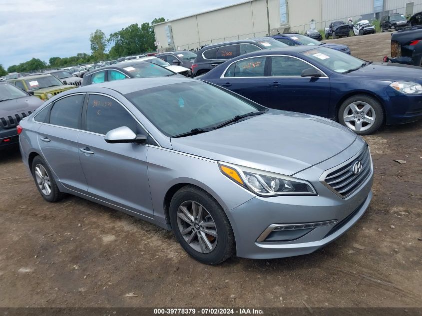 5NPE24AF9FH205595 2015 HYUNDAI SONATA - Image 1