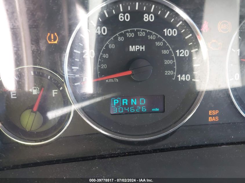 2006 Jeep Grand Cherokee Overland VIN: 1J8HR68206C146223 Lot: 39778517