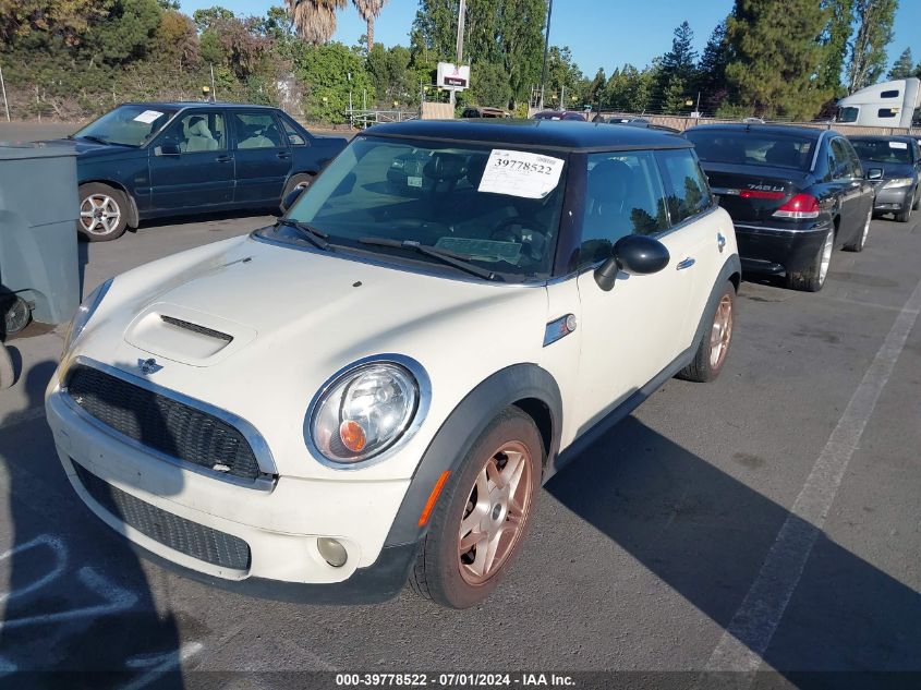 2009 Mini Cooper S VIN: WMWMF73589TW88015 Lot: 39778522