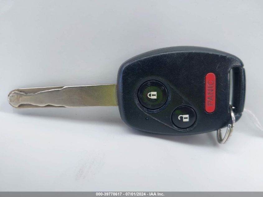 2011 Honda Fit VIN: JHMGE8H32BC025236 Lot: 39778617