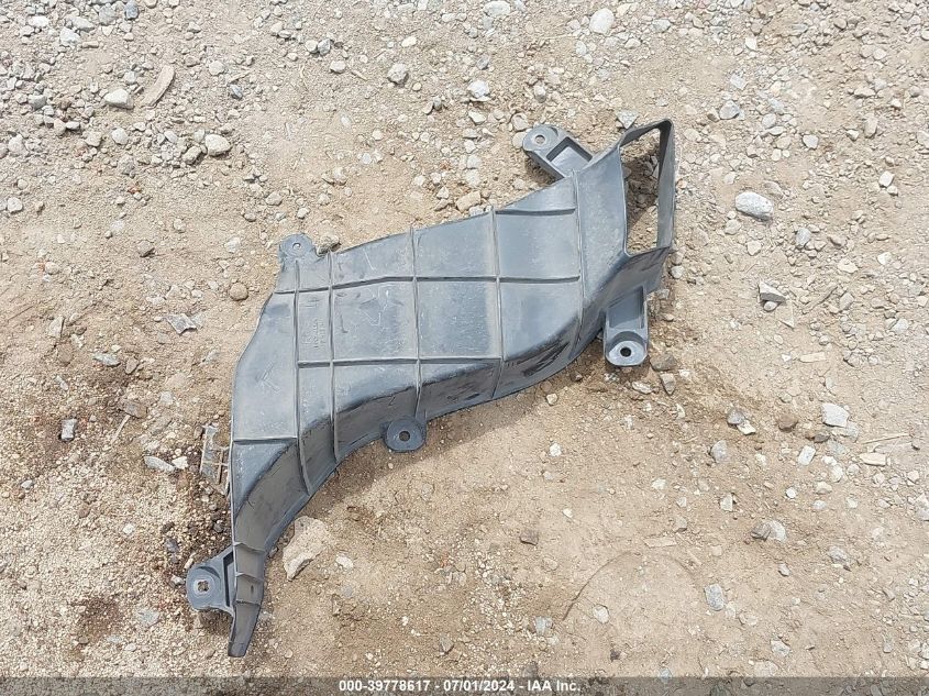 2011 Honda Fit VIN: JHMGE8H32BC025236 Lot: 39778617