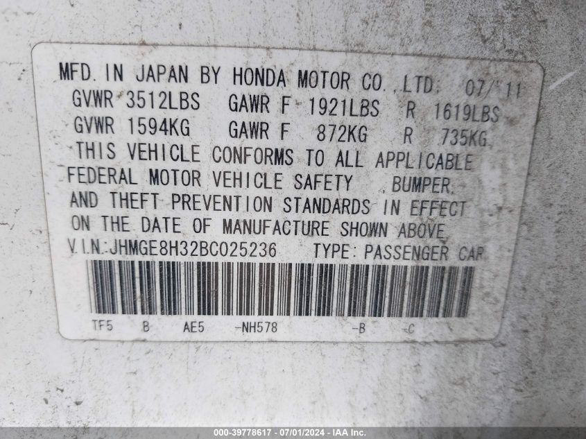 2011 Honda Fit VIN: JHMGE8H32BC025236 Lot: 39778617