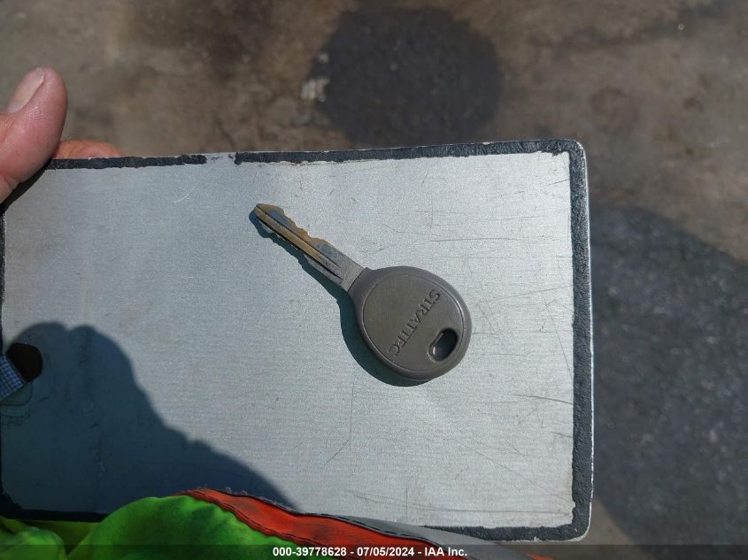 2000 Jeep Grand Cherokee Laredo VIN: 1J4G248S8YC228872 Lot: 39778628