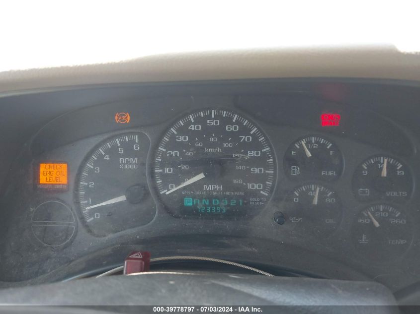 2002 GMC Sierra 1500 C1500 VIN: 1GTEC19W32Z230477 Lot: 39778797