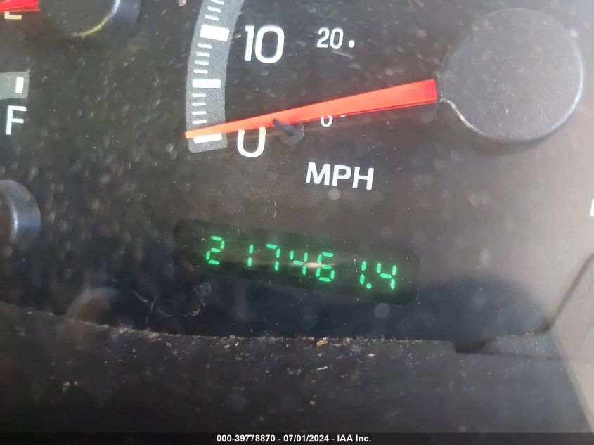 2000 Ford Expedition Eddie Bauer VIN: 1FMPU18L5YLC47835 Lot: 39778870