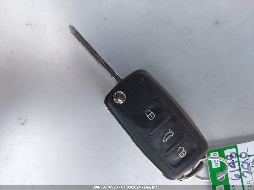 2010 Volkswagen Gti 4-Door VIN: WVWGD7AJ8AW252225 Lot: 39778920