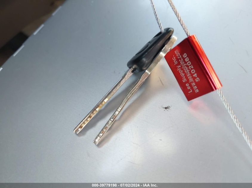 1999 Toyota Camry Le VIN: JT2BG22K2X0270252 Lot: 39779198