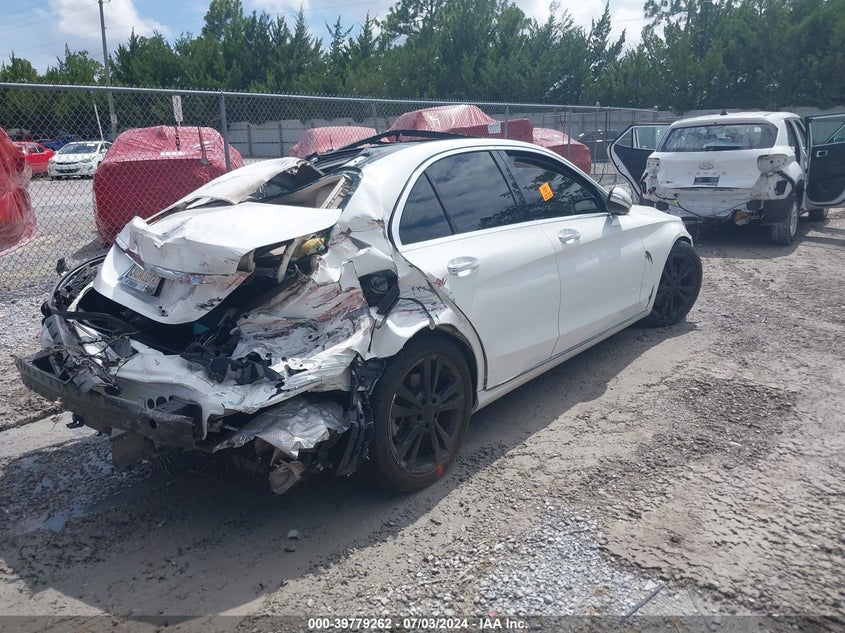 2015 MERCEDES-BENZ C 300 LUXURY/SPORT - 55SWF4JB0FU089870