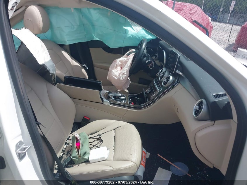 2015 MERCEDES-BENZ C 300 LUXURY/SPORT - 55SWF4JB0FU089870