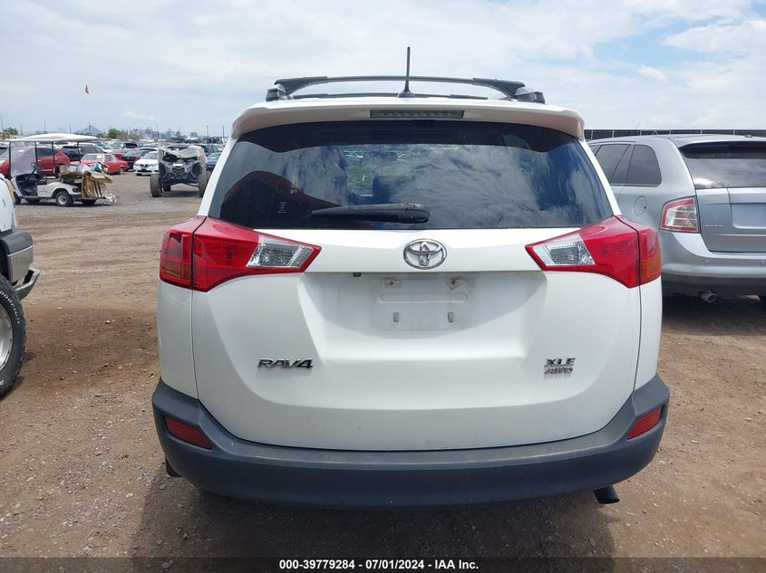 2015 TOYOTA RAV4 XLE - JTMRFREV0FJ035851