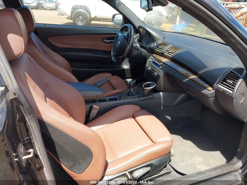 2011 BMW 135I VIN: WBAUC9C59BVM10934 Lot: 39779309