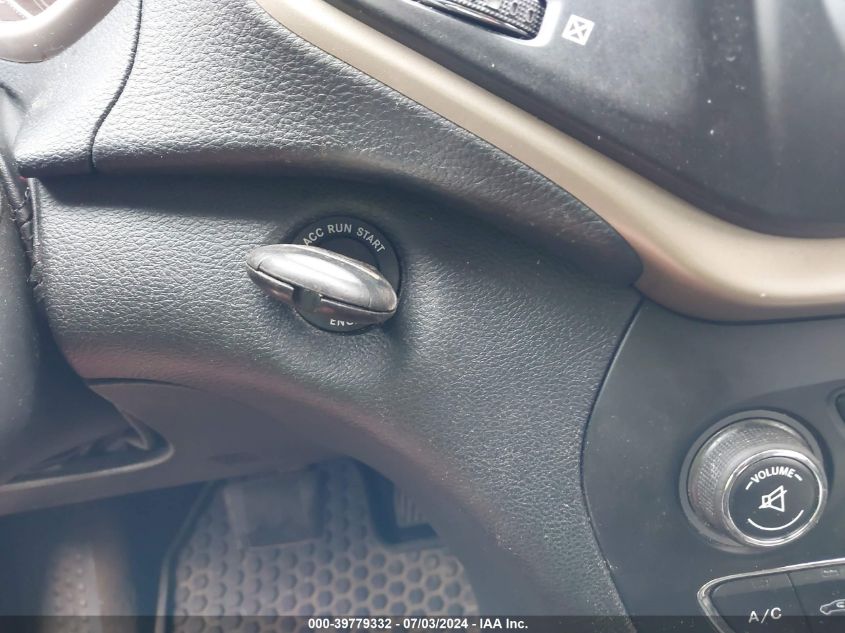 2015 Jeep Cherokee Latitude VIN: 1C4PJLCB6FW670510 Lot: 39779332