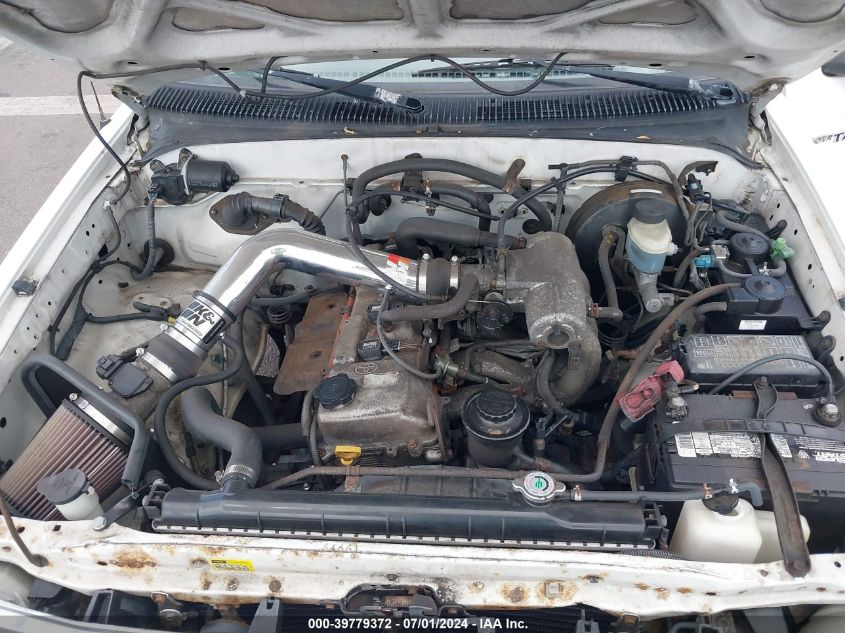 2001 Toyota Tacoma VIN: 5TEVL52NX1Z792422 Lot: 39779372