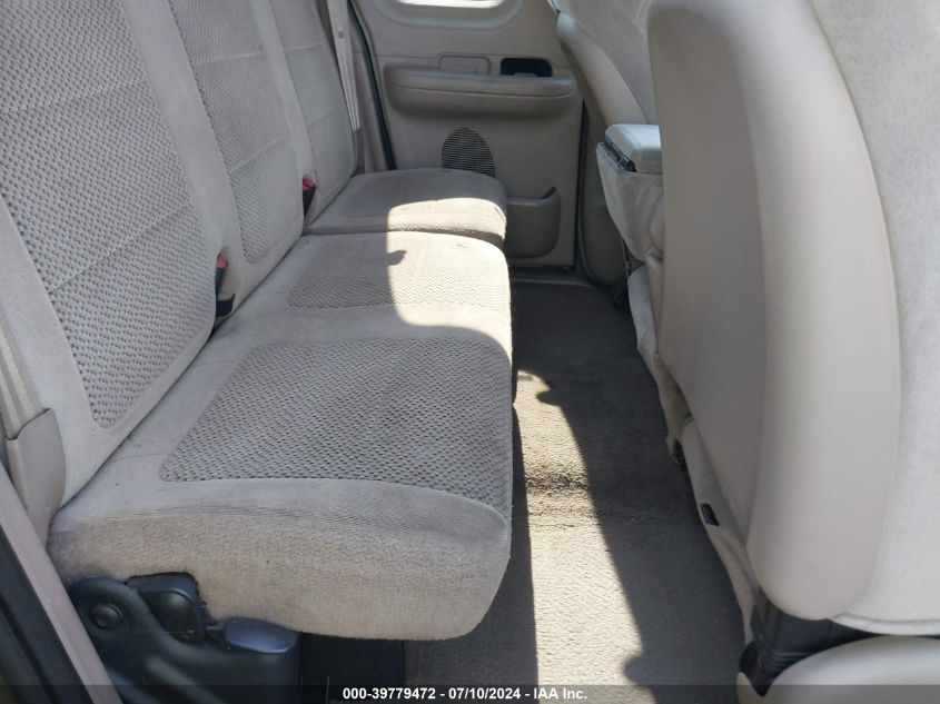 2001 Ford F-150 Lariat/Xl/Xlt VIN: 1FTRX17L81NB90725 Lot: 39779472