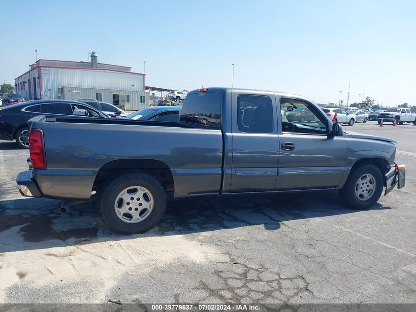 2003 Chevrolet Silverado C1500 VIN: 2GCEC19V331297565 Lot: 39779637