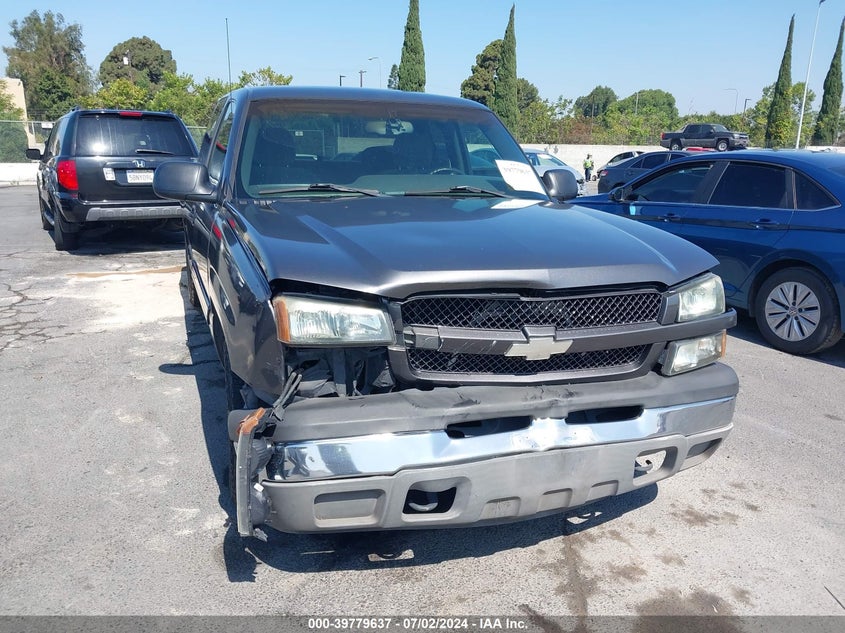 2003 Chevrolet Silverado C1500 VIN: 2GCEC19V331297565 Lot: 39779637