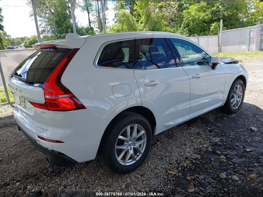 VIN YV4102DK4M1828450 2021 VOLVO XC60 T5 MOMENTUM