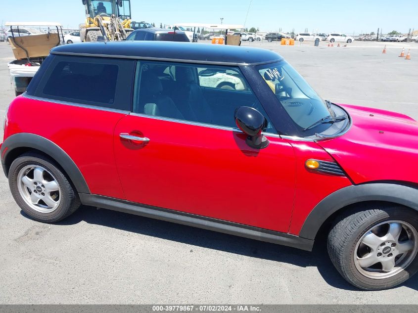 2009 Mini Cooper VIN: WMWMF33589TW70865 Lot: 39779867
