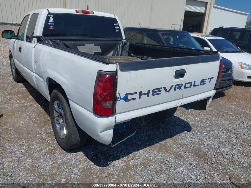 2005 Chevrolet Silverado 1500 Work Truck VIN: 2GCEC19V351303321 Lot: 39779904