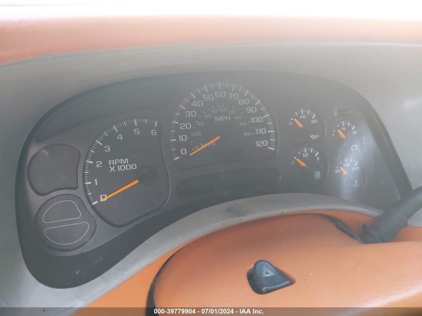 2005 Chevrolet Silverado 1500 Work Truck VIN: 2GCEC19V351303321 Lot: 39779904