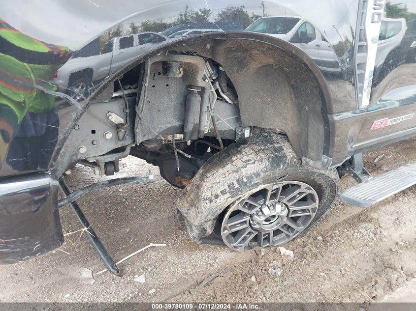 2024 Ford F-250 Limited VIN: 1FT8W2BM5REC13040 Lot: 39780109