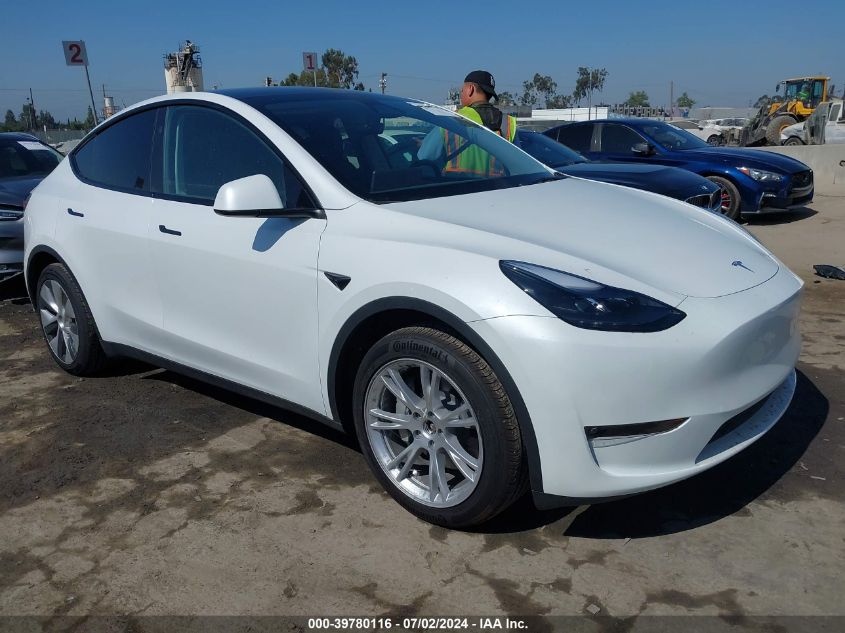 7SAYGAEE7RF983446 2024 TESLA MODEL Y - Image 1